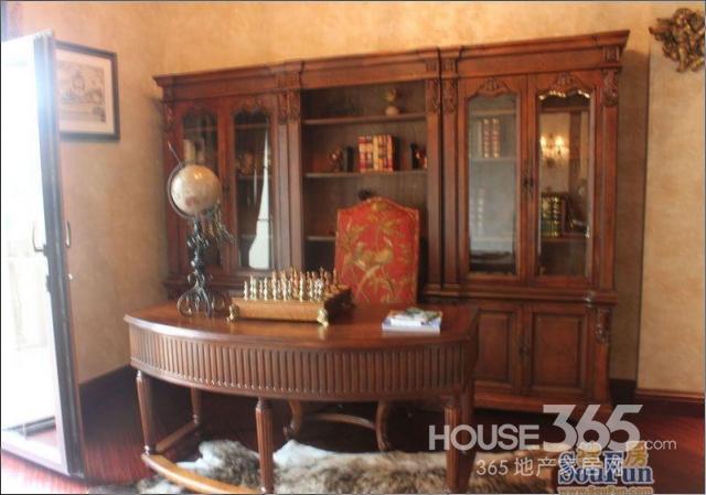 牧龙原墅 规划地铁8号线铜井站 度假休闲和养