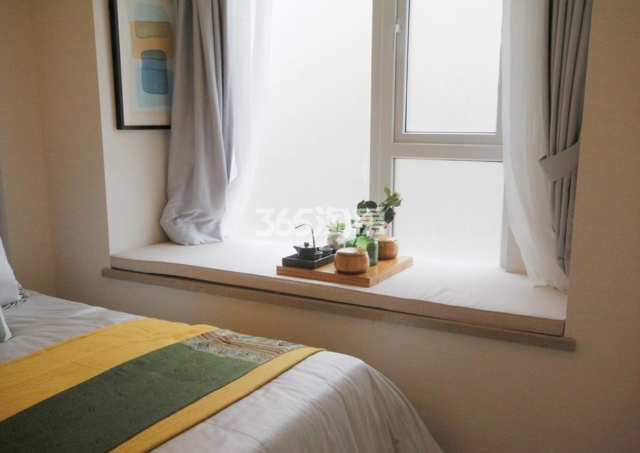 阳光城翡丽湾A5户型88.52方实体样板房——卧室飘窗